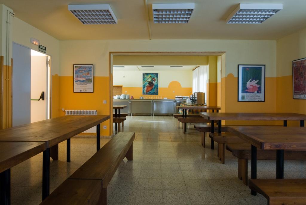 Alberg Escola De Piraguisme De Sort Esterno foto